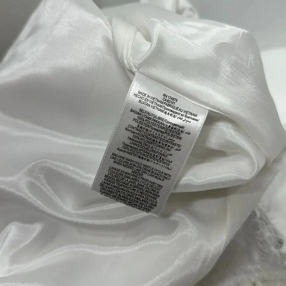 BCBGeneration Mini Dress Sleeveless Lined Lace Party Solid White New Size 10 - Picture 8 of 9